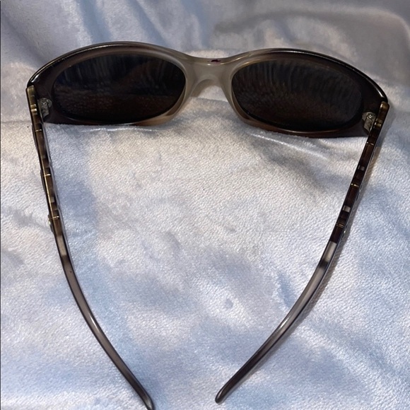 Genuine Vintage Fendi Sunglasses- Plastic Frame - Picture 3 of 16